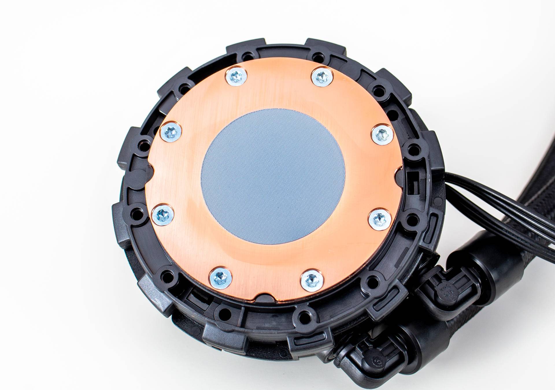 威刚一体式水冷测评,可以畅快玩游戏的笔记本电脑