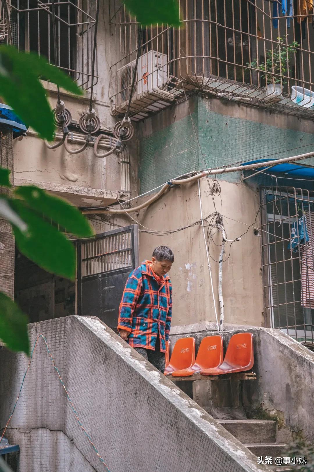 风犬少年的天空解放碑片段,风犬少年的天空解放碑中学取景地