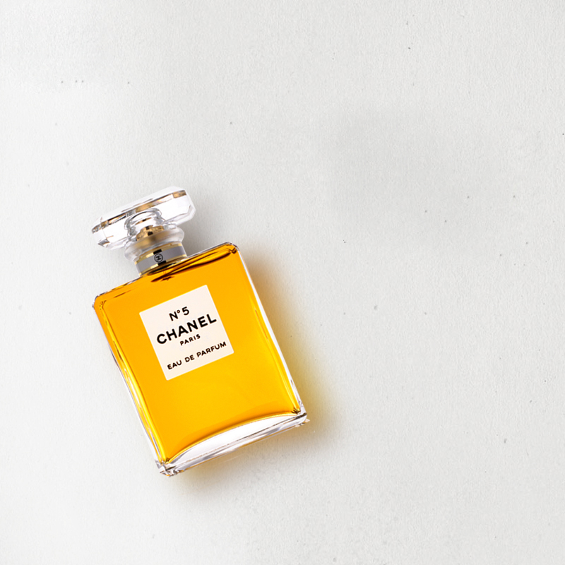 女士很香的香水,特别香的女士香水能香一整天