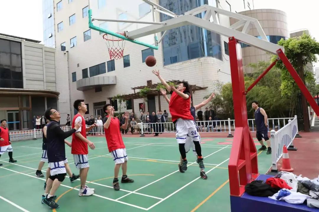 高燃时刻来袭，邯郸市交通运输局以特有方式庆祝五四青年节