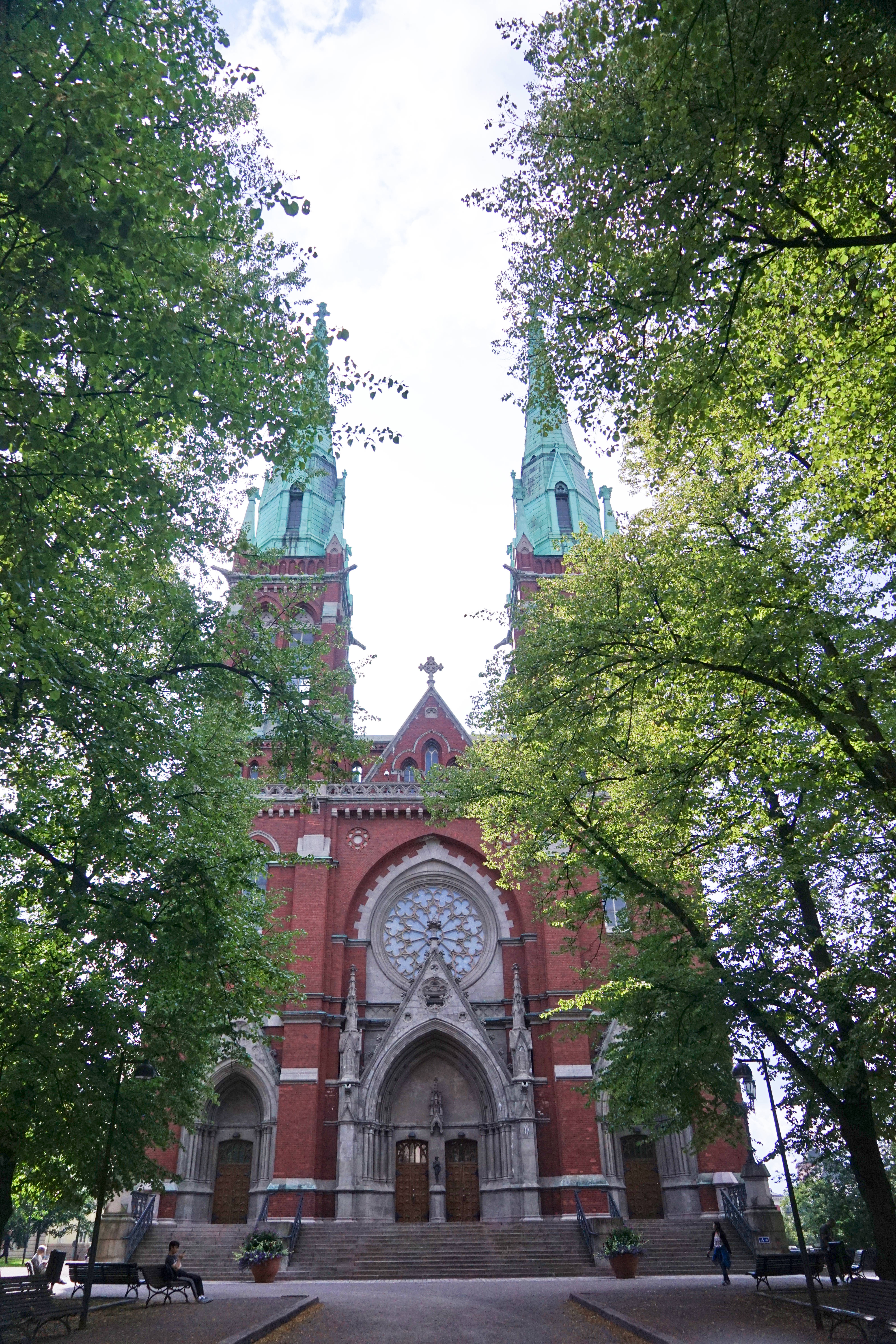 不会英语也能嗨的国家,不会英语能游遍世界吗