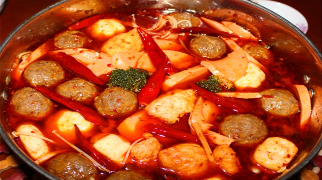 用筷子难以夹起的5种食物，鹌鹑蛋上榜，能轻松夹起一种算你赢