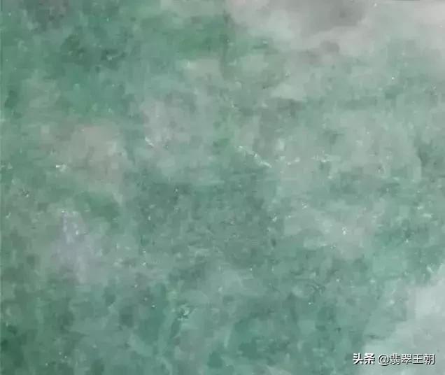 和田玉与缅甸翡翠哪个值钱,世界上哪些国家产翡翠