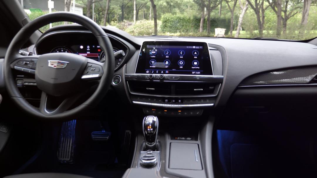 经济舒适宽敞省油推荐哪个b级车,既舒适噪音小又操控好的b级车