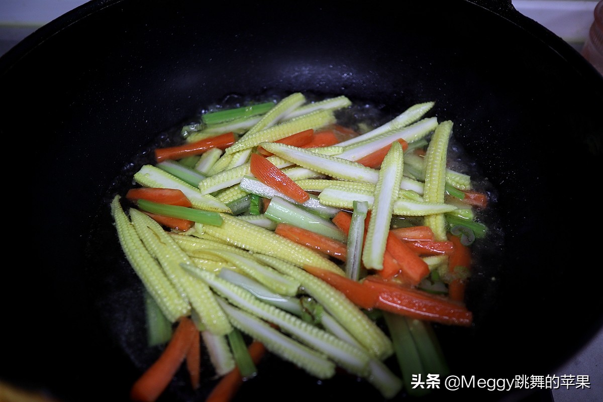 养生玉米笋小炒抖音团购,玉米笋家常菜小炒做法