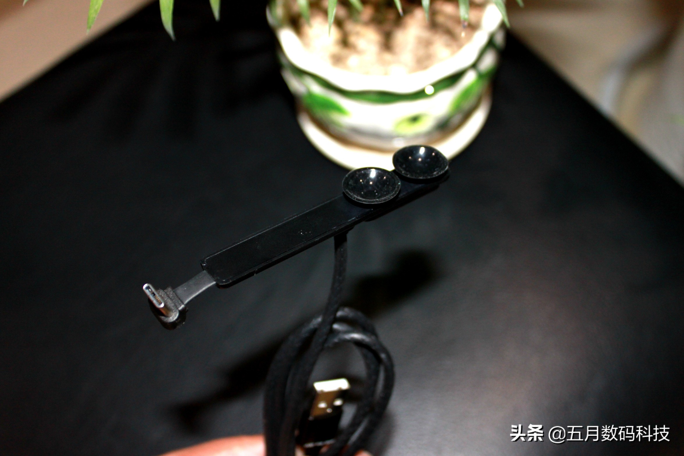 iZEAL艾泽游戏数据线，完美邂逅，成功吃鸡