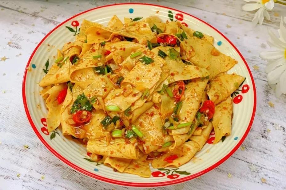 富阳东坞山豆腐皮哪家最正宗,天气越来越热吃凉菜好吗