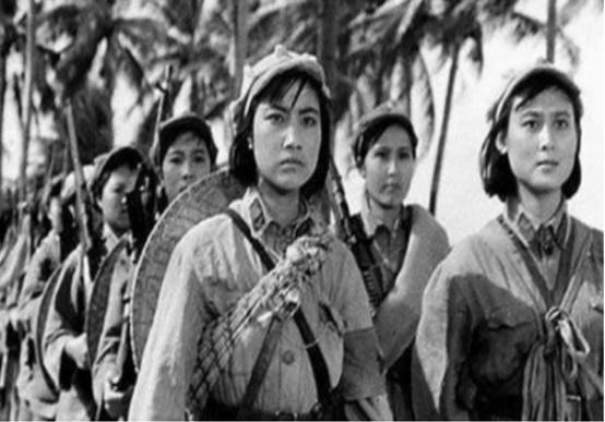 湖北老太太去世后遗物找到了吗,湖南老头死了子女整理遗物