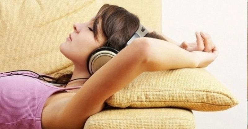 专家教睡眠方法,国外睡眠医生教你10来秒入睡法