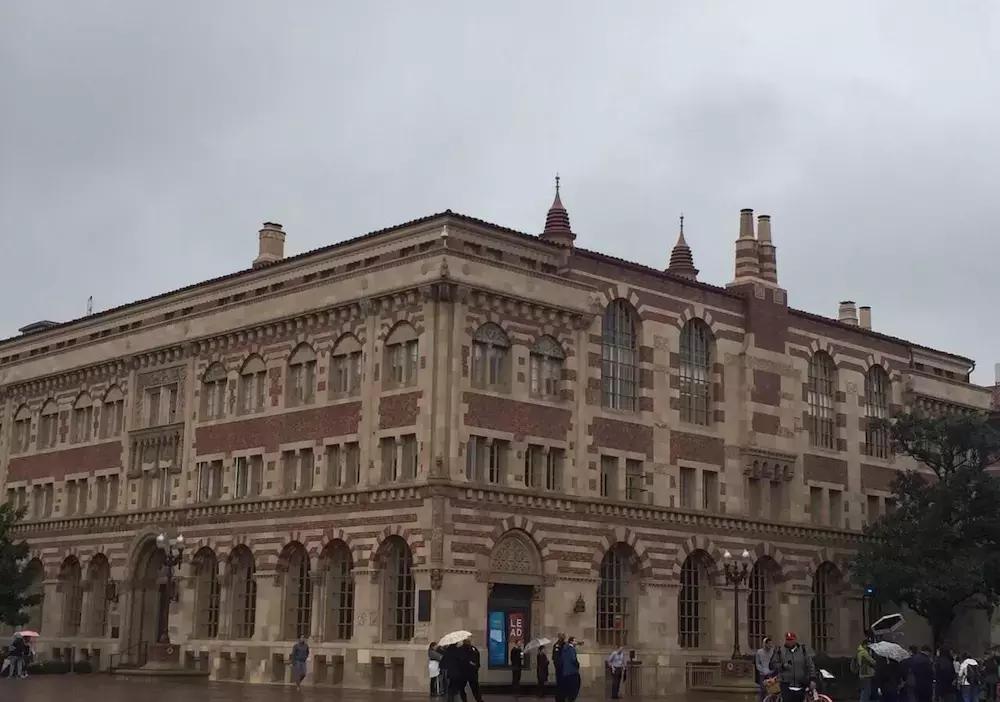 国外电影学院留学,国外电影学院