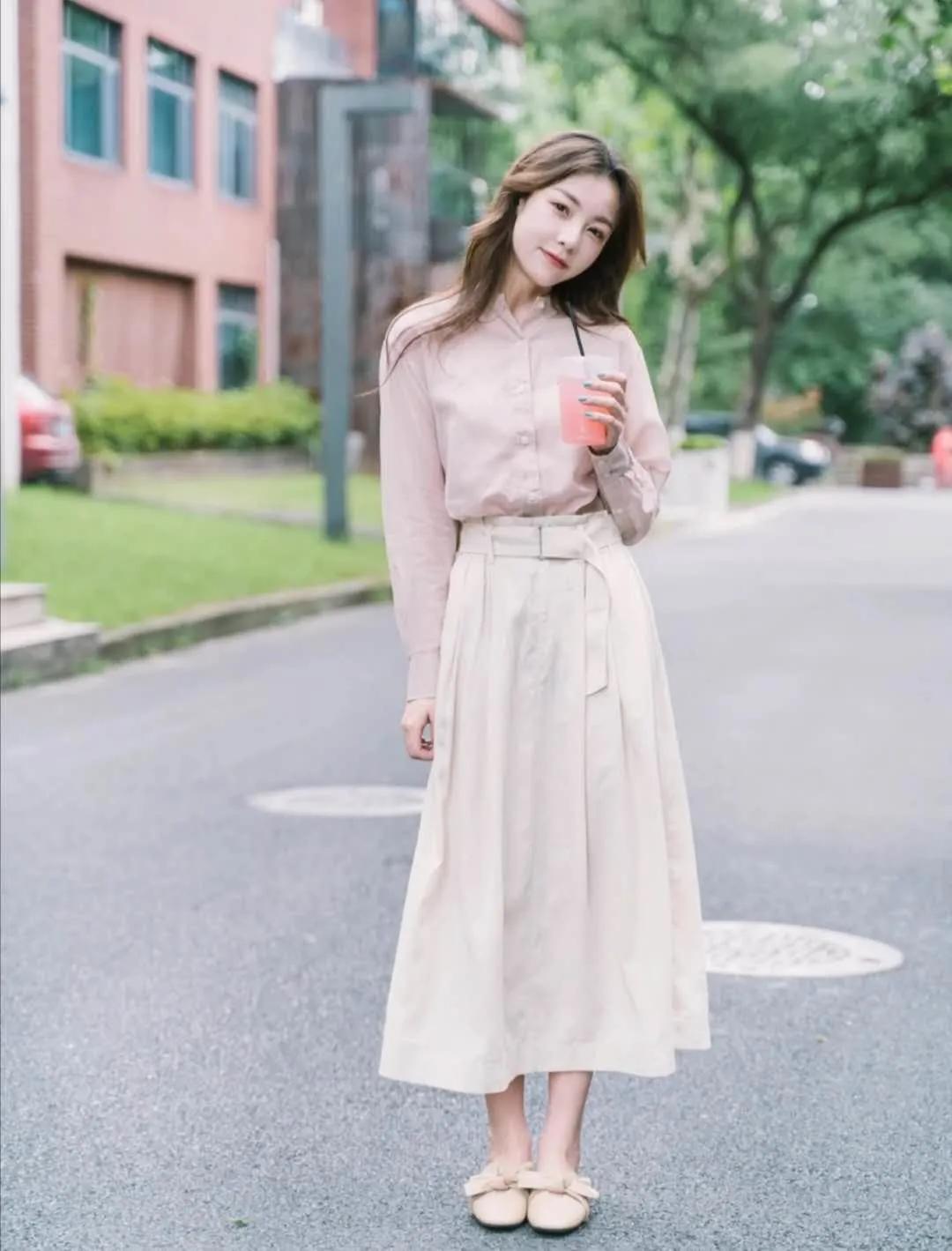 温柔慵懒清冷气质穿搭,温柔优雅40岁女性穿搭示范