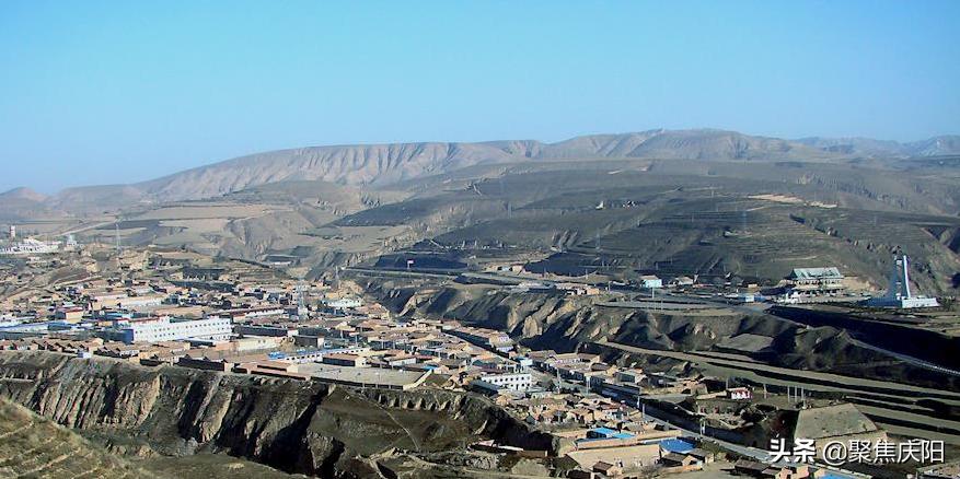 各位旅客前方到站福州站介绍,旅客们前方到达南通站