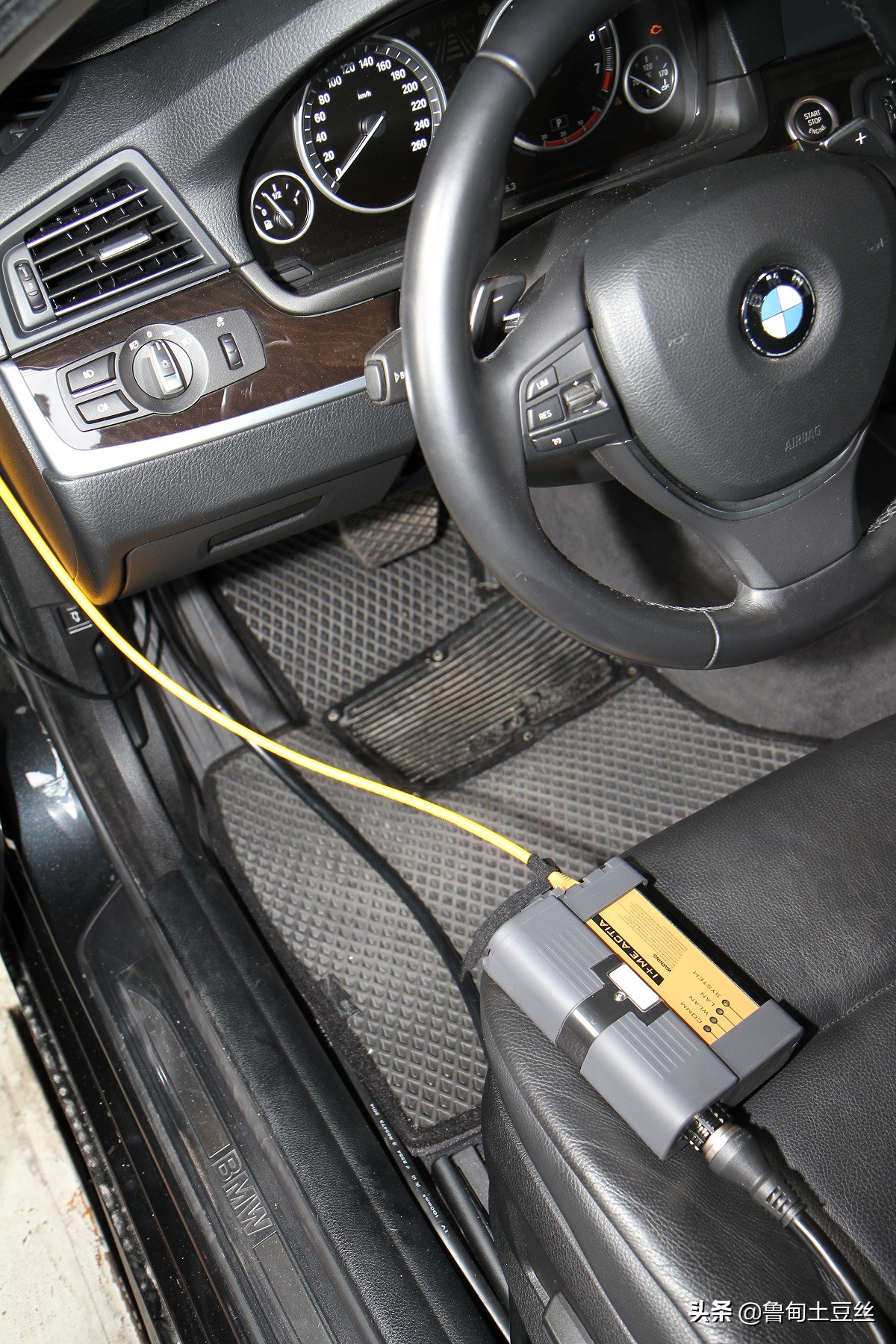 「毂锐驰」为何你的电瓶撑不到一年？汽车电瓶养护需知