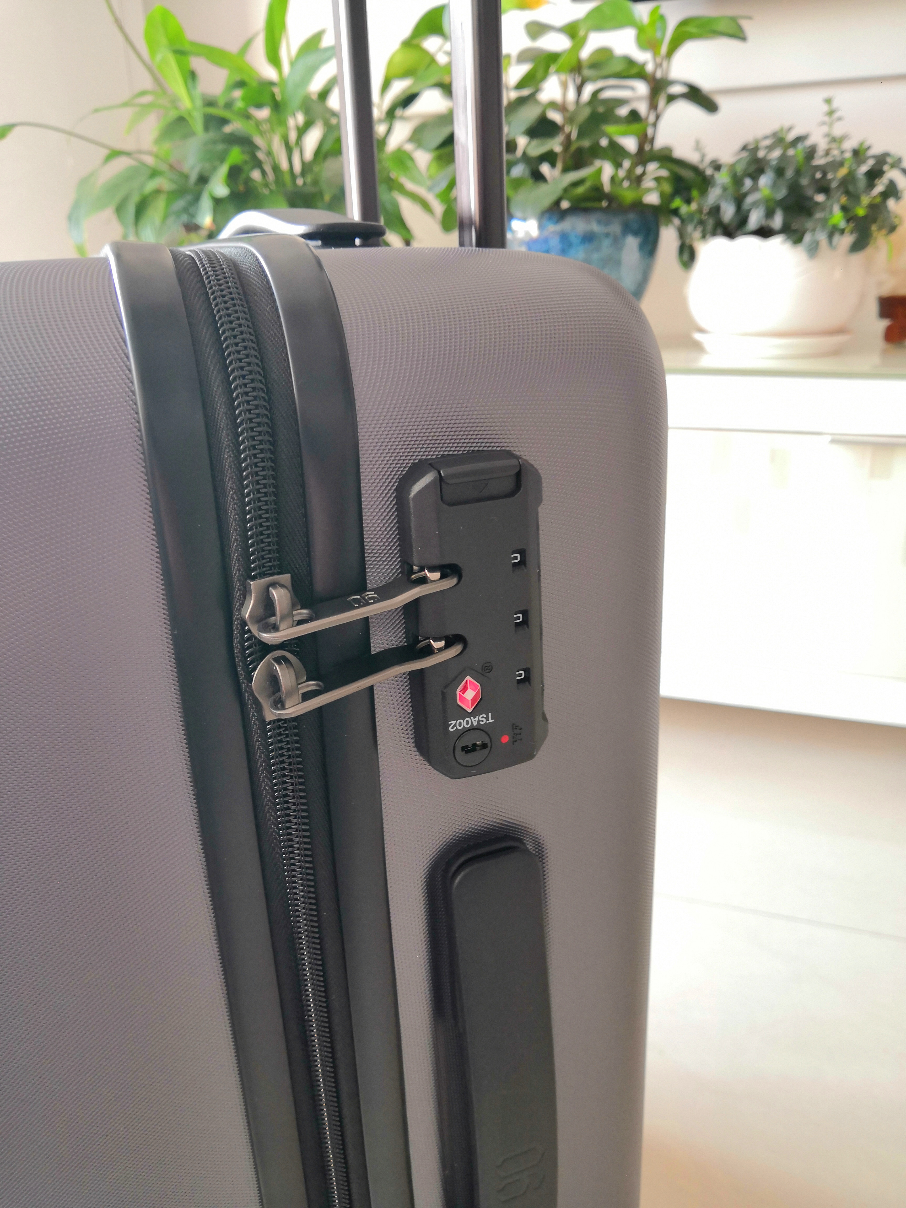 小米90分旅行箱最开始宣传,小米行李箱和90分旅行箱哪个更好