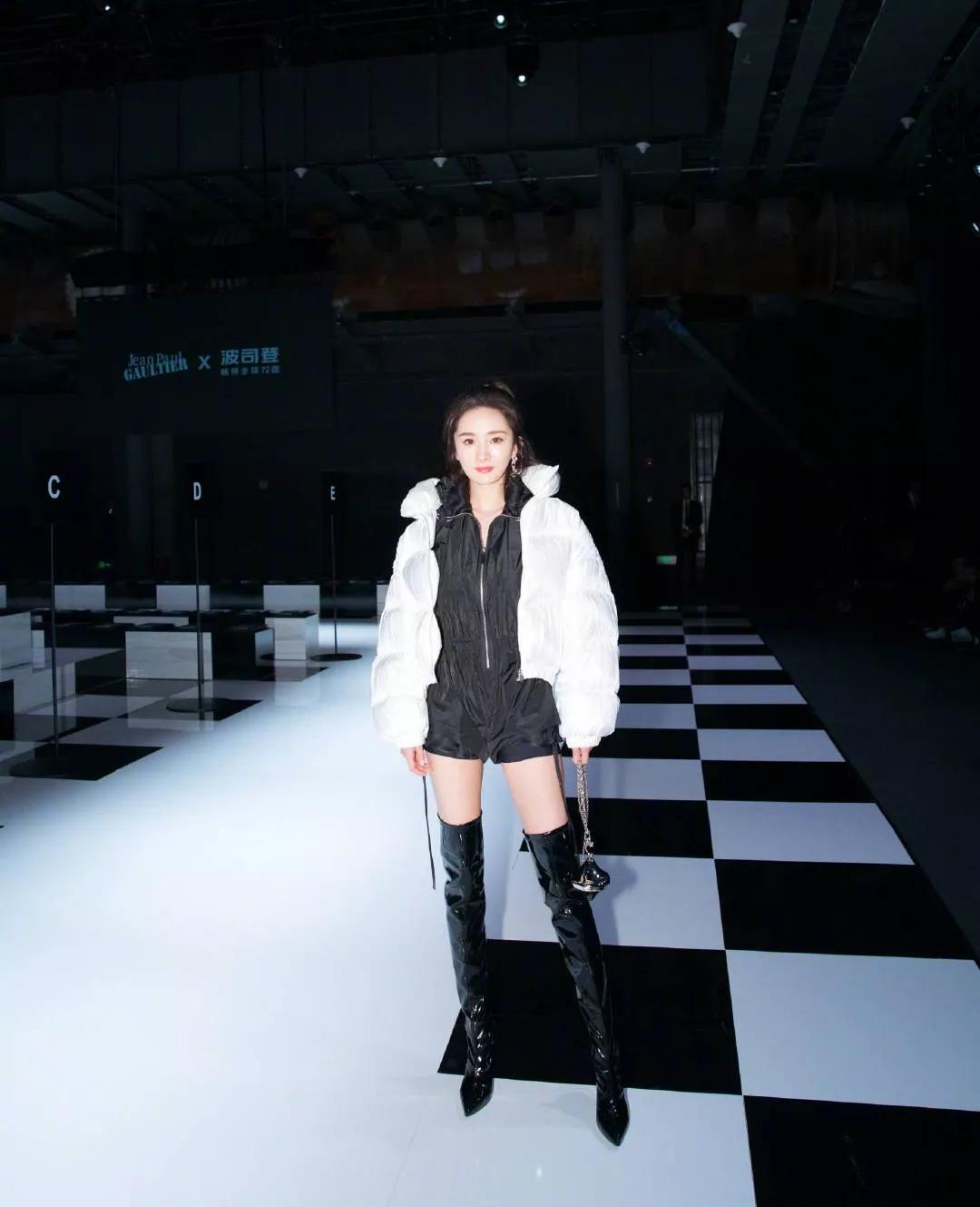 陈慧琳冻到表情失控,陈慧琳参加了什么晚会穿羽绒服