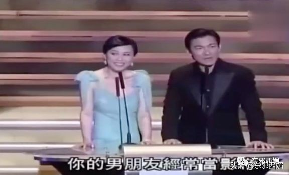 比迟了五年才道歉更让人迷惑的，是她的脸……