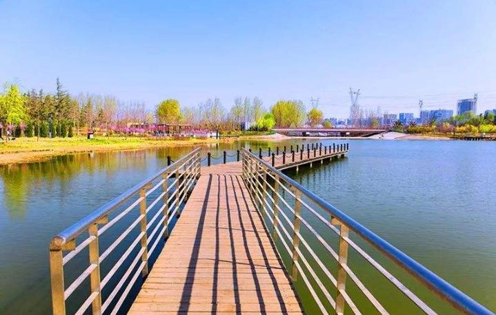 郑州大商城网红打卡,郑州北龙湖网红打卡圣地