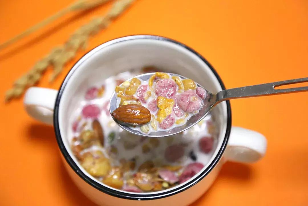 早餐即食麦片选哪些好,低脂营养即食麦片哪种好