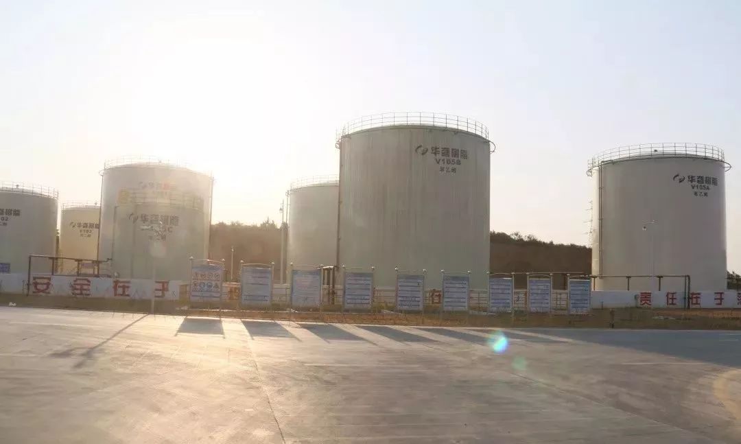 「“东融1+1”新媒体报道之四」服!这家来贺州投资生产树脂的公司,当年投产当年实现盈利!