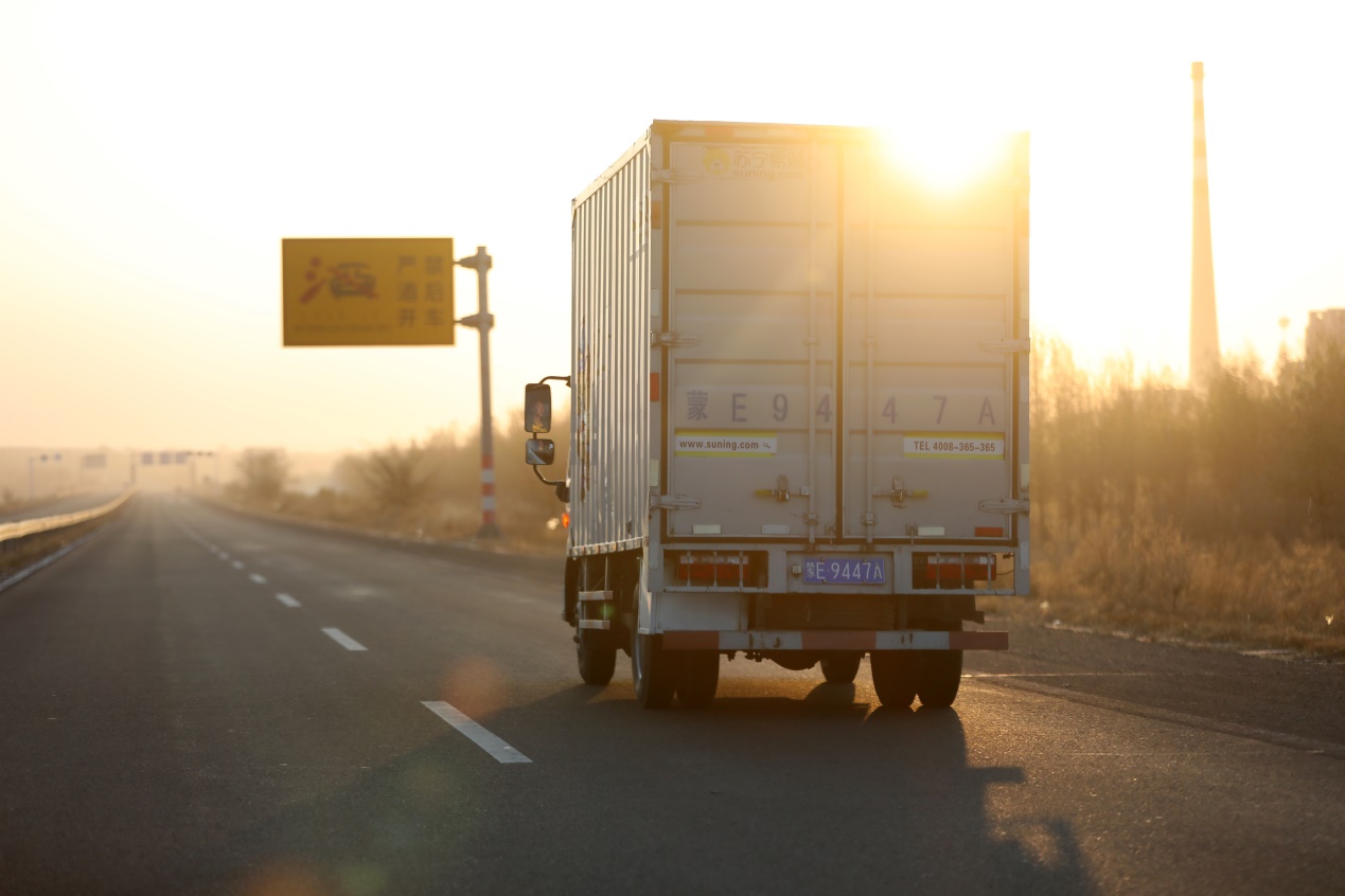 日行八百公里：满洲里“火箭哥”的G10号公路故事