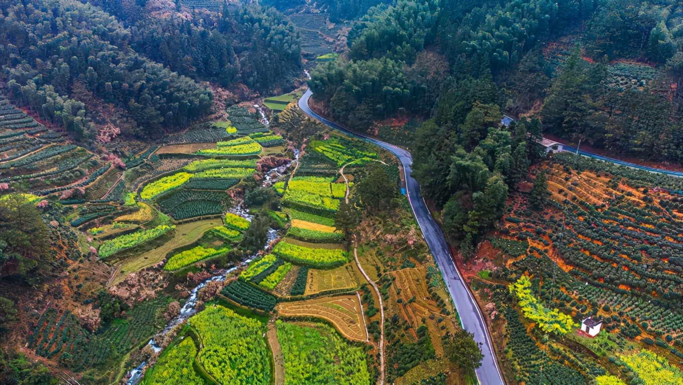 黄山旅游天路,徽州天路看云海攻略