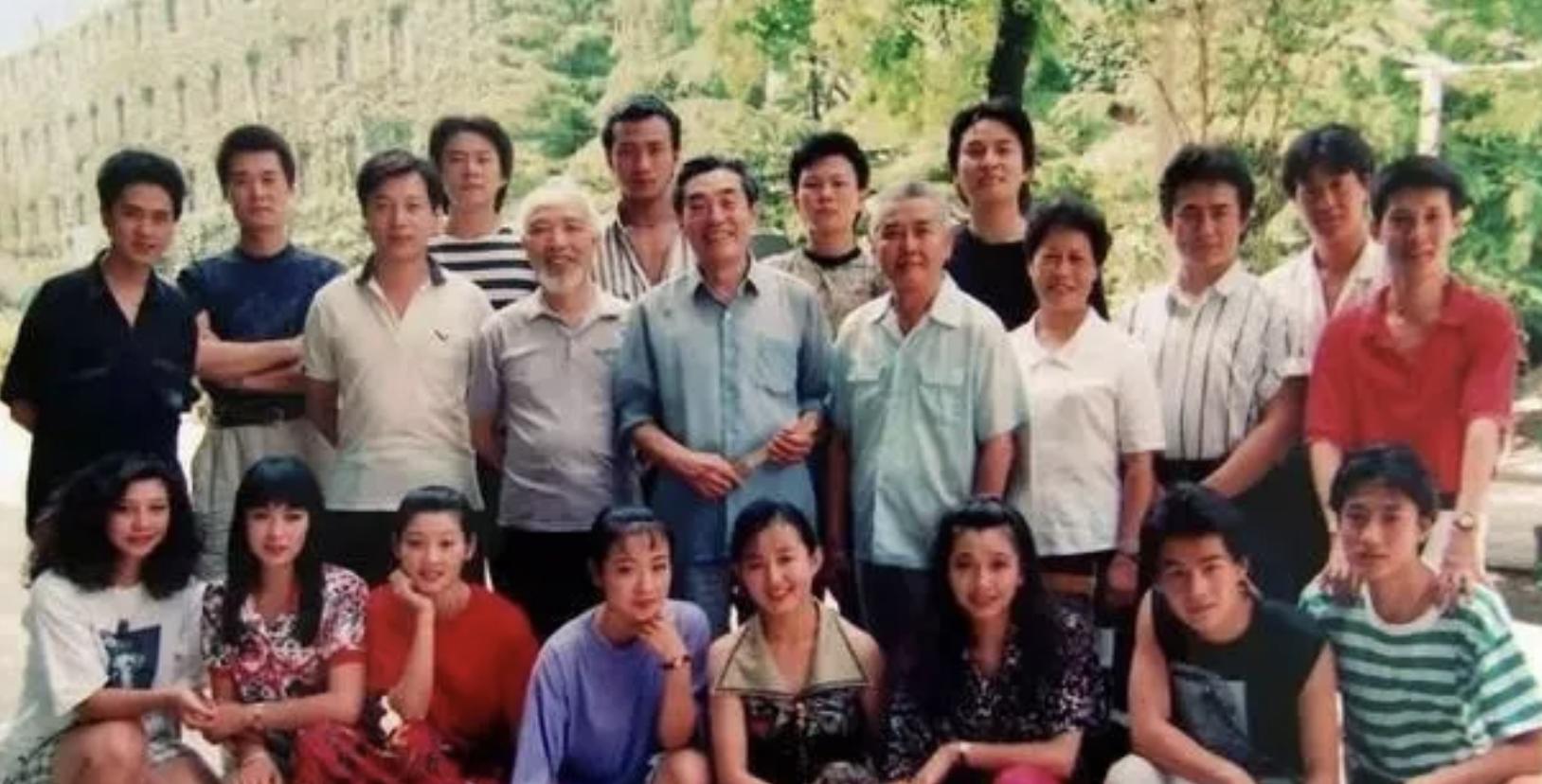 陈小艺有过几次恋情,陈小艺个人资料简介及老公