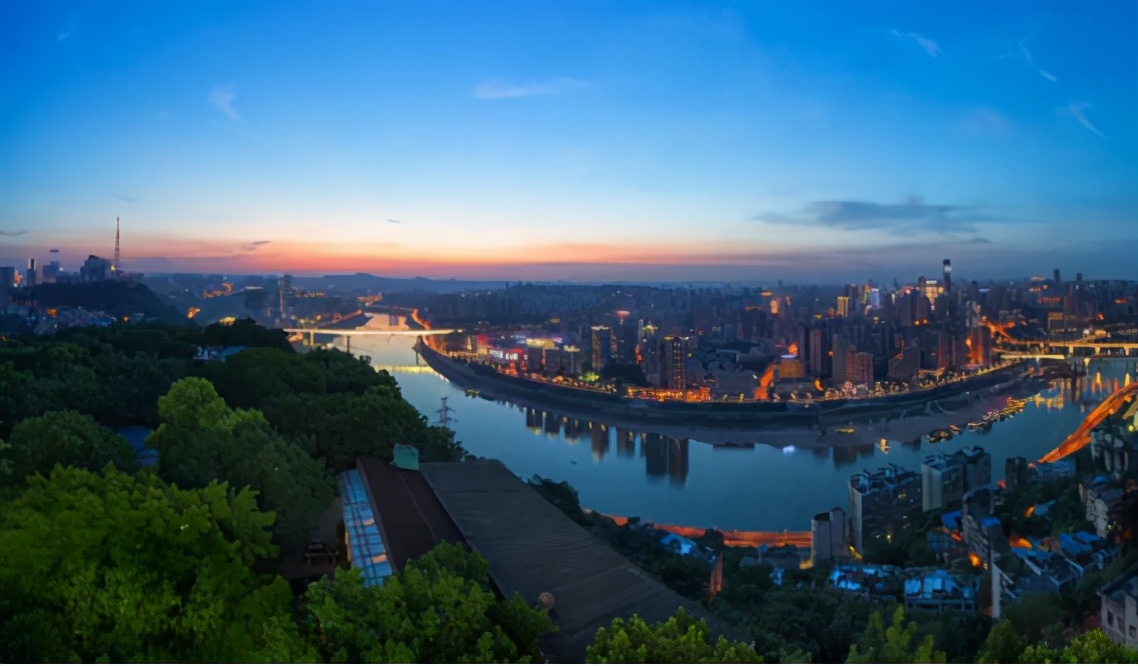 聚焦深耕顺势而为,聚焦深耕笃行致远