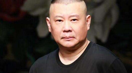 郭德纲落魄时的视频,落魄街头郭德纲