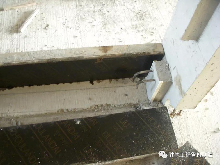 预制混凝土围栏柱,预制柱的施工方式