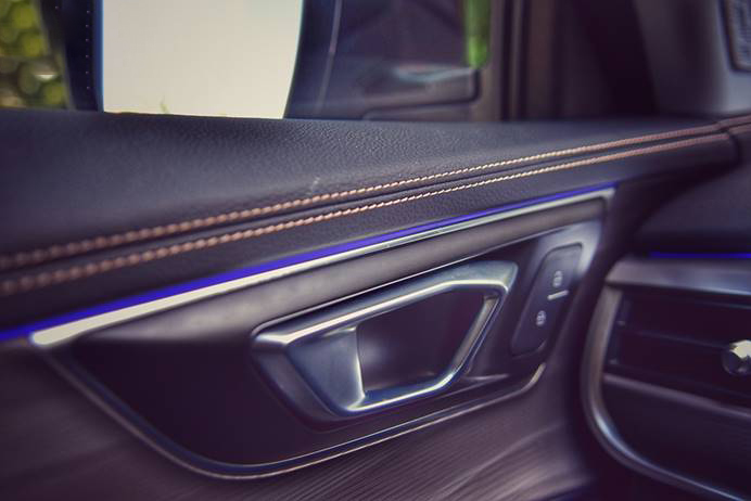 全新一代瑞虎8穿越剑门关,全新一代瑞虎8十万人百城公测