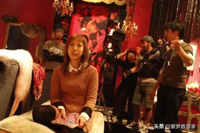 亚洲最狂野女导演,一年出3部新片,半个演艺圈为她站台