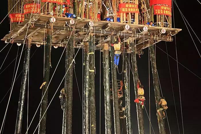 又是一年一度的中元节即将来临,中元节致我远去的亲人