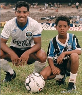 小罗足球精灵,小罗足坛精灵完整版