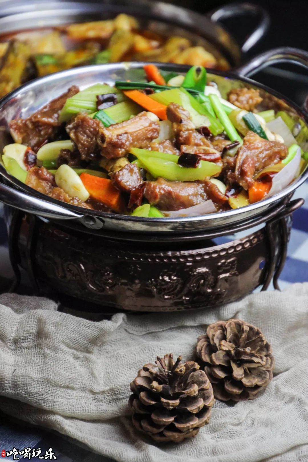 这家深藏在柳州磨滩路的扣子酒吧,扣子酒实在太好喝了