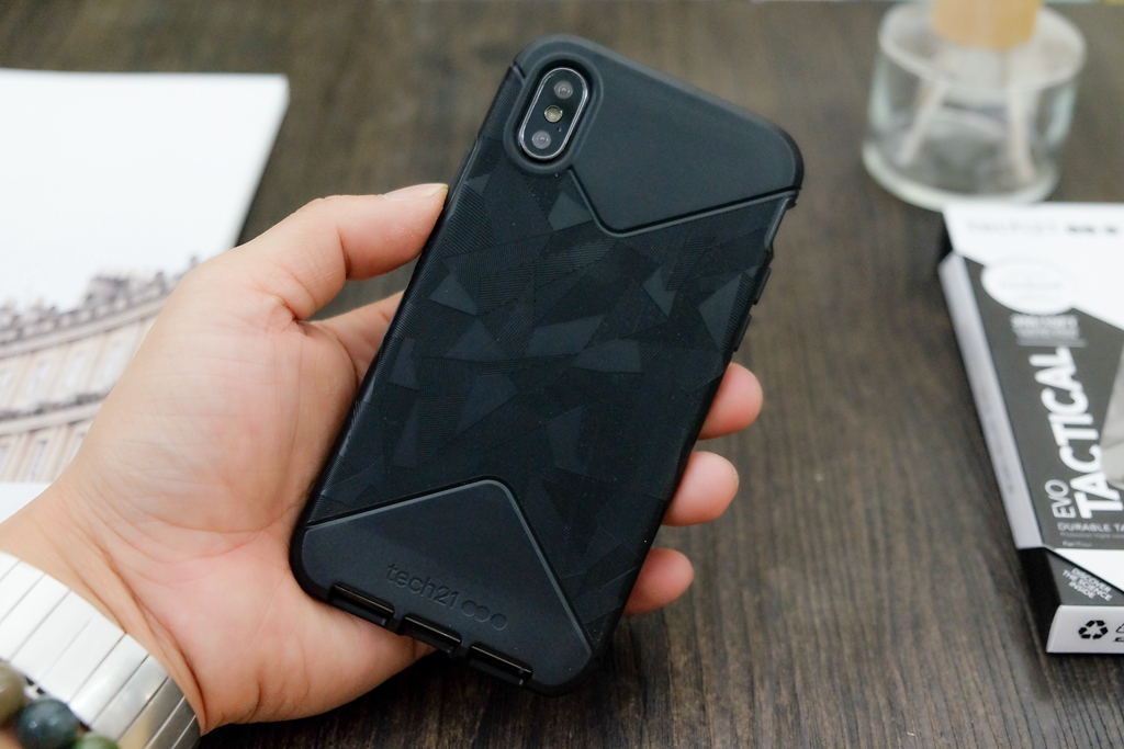 手机壳百元人民币,手机壳一分价钱一分货