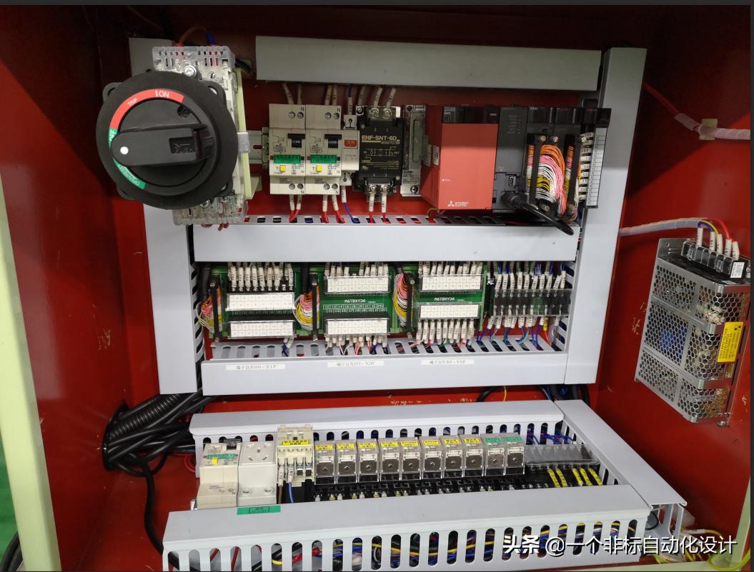 台达触摸屏和三菱plc数据交换,两台plc如何进行数据交换