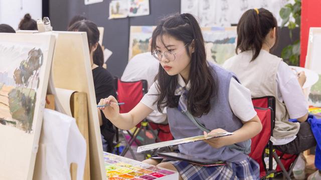 河北美术学院全国美院排名,河北美术学院是中国的九大美院吗