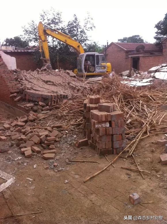 北方农村建房全过程,三层占地150平米,花了50万