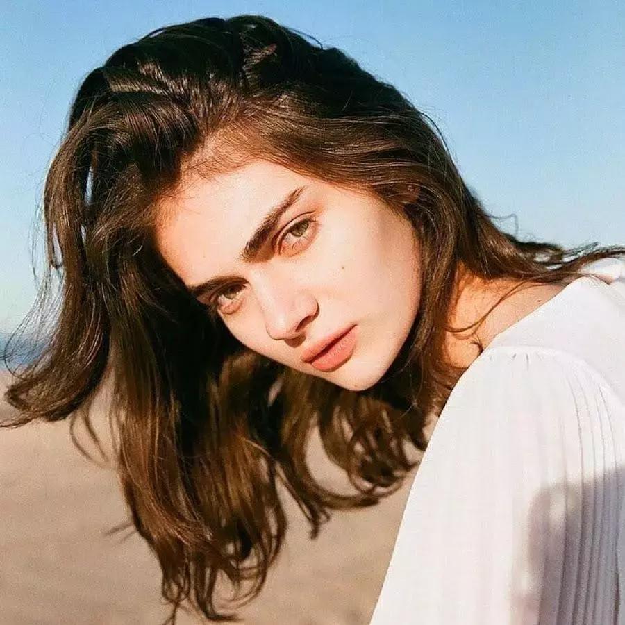 今年最火的10种显白发色谁染谁美,今年最火的3种显白发色