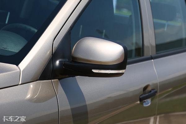 江铃宝典全新皮卡发布视频,创富皮卡新锐骐