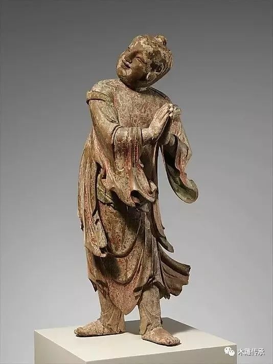 佛像的残缺之美木雕,巧夺天工的雕塑