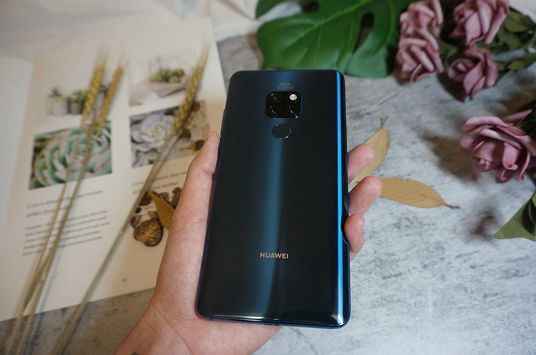 华为mate202022年值得入手吗,华为mate20实际体验2020年
