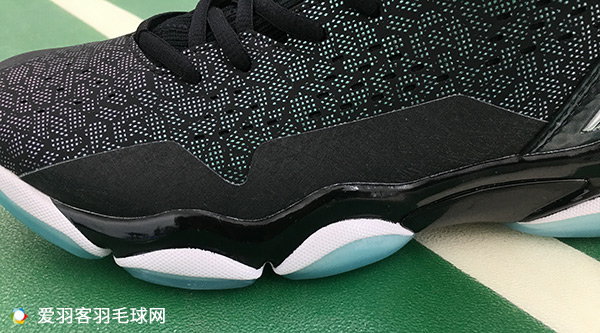 李宁音爆系列哪个好,李宁音爆2.0球鞋测评