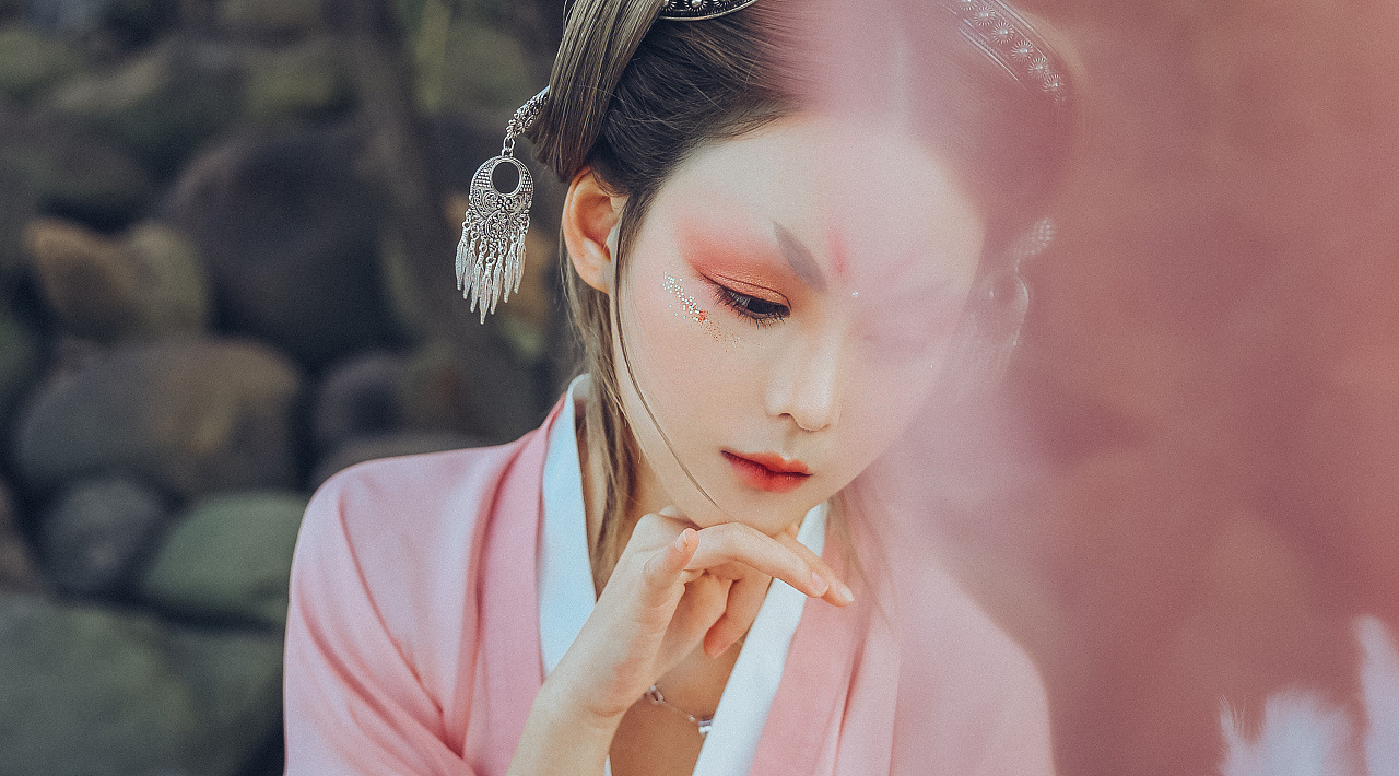 诗词的情感句子,情感孤独伤感的诗词