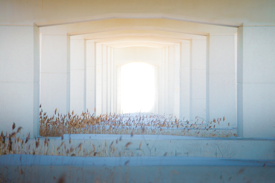 做外贸的经常是晚上工作吗,在外贸做一般工作一年能拿多少钱