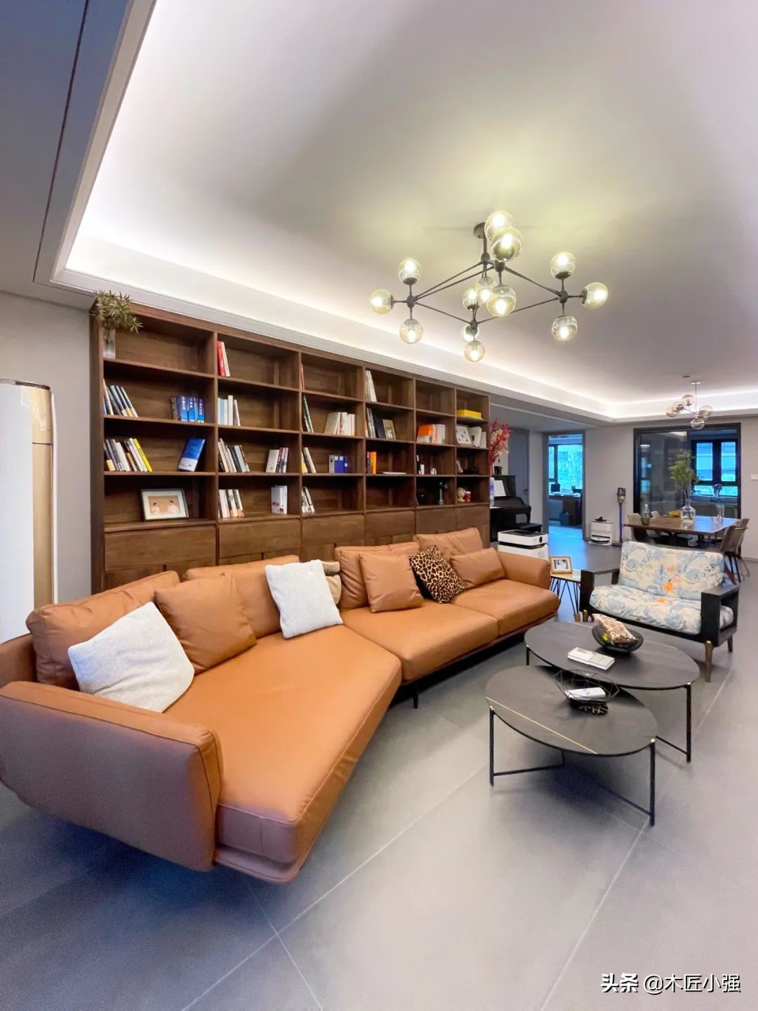 衣帽间玻璃移门轻奢,玻璃衣帽间轻奢