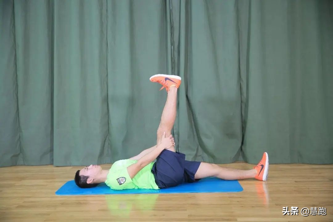 提高身体柔韧度的训练跑步,拉伸柔软度训练方法