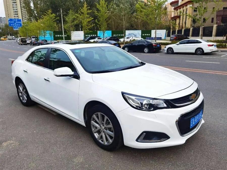 雪佛兰迈锐宝2.0白色黑顶街拍,雪佛兰迈锐宝拆车测评