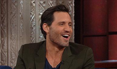 而且英语说得很好用英语怎么说,英语非常有趣用英语怎么说