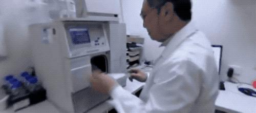 为什么防晒霜放久了有油,防晒霜放太久了沉淀了还能用吗